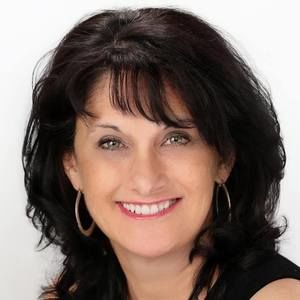 Meet your Posher, Debra